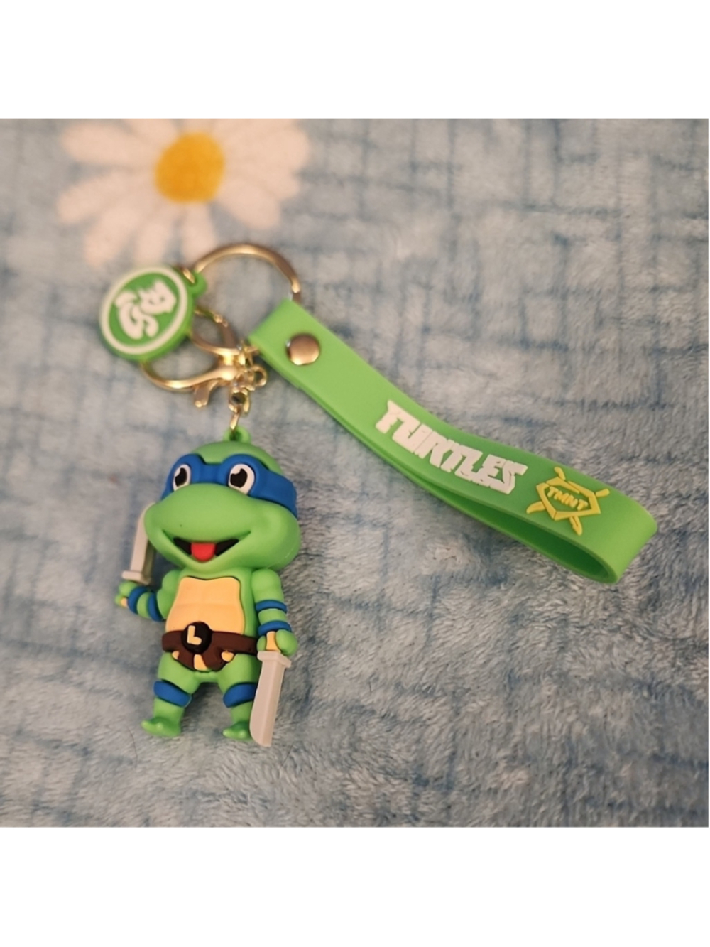 Leonardo Teenage Mutant Ninja Turtles keyholder has a wrist strap